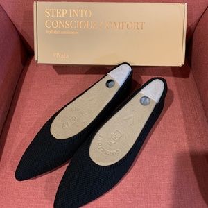 Vivaia Black Flats - New!